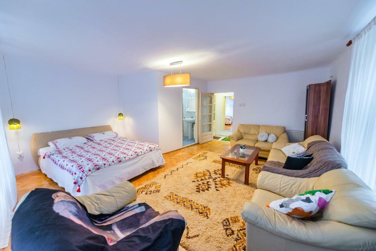 Pine House Lejlighed Braşov Eksteriør billede