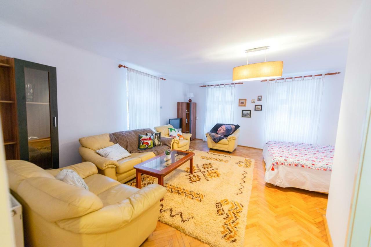 Pine House Lejlighed Braşov Eksteriør billede