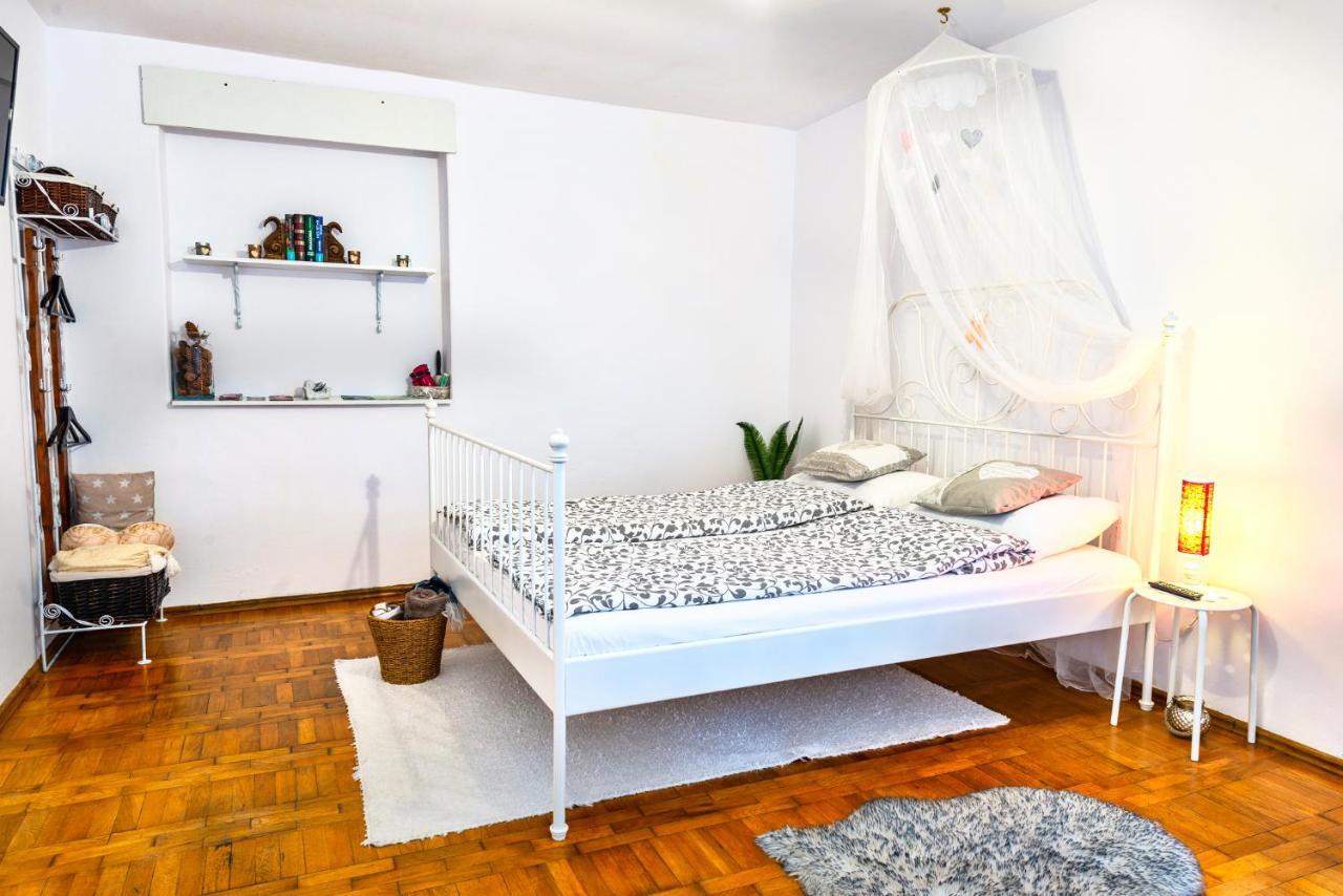 Pine House Lejlighed Braşov Eksteriør billede